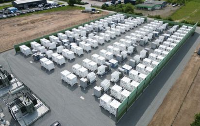 Antwort auf Speicherboom ECO STOR und SH Netz zeigen wie Batteriespeicher schneller und ohne Stromnetzausbau angeschlossen werden können