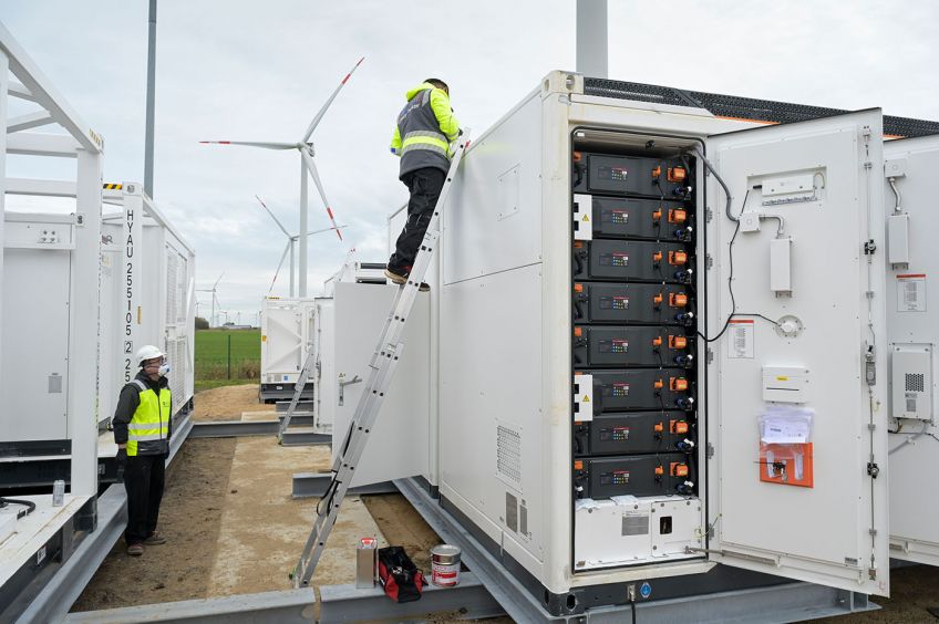 Batteriespeicher im Außenbereich