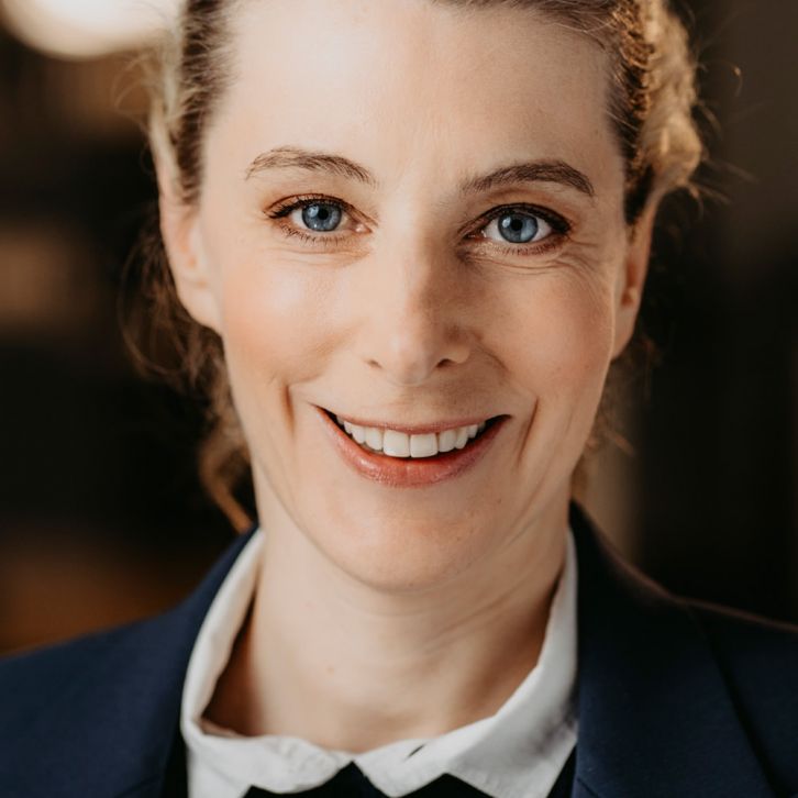 Dr. Alexandra von Bernstorff